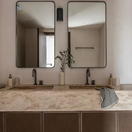 Spacious With Lovely Mountain And Sea View Hersonissos (Crete)