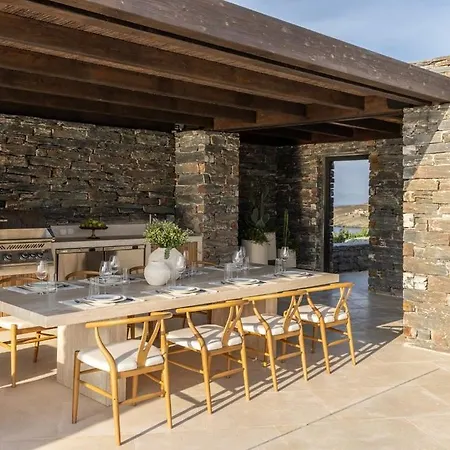 Spacious With Lovely Mountain And Sea View Lejlighed Hersonissos (Crete)