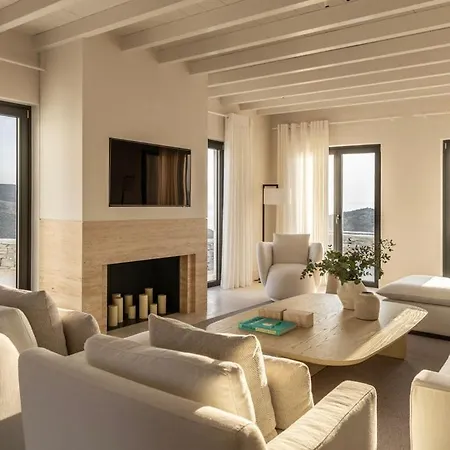 Spacious With Lovely Mountain And Sea View