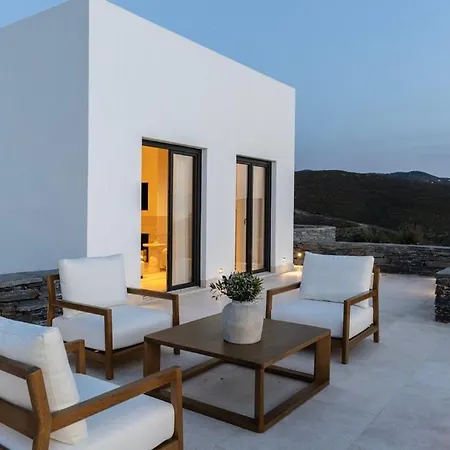 Spacious With Lovely Mountain And Sea View Lejlighed