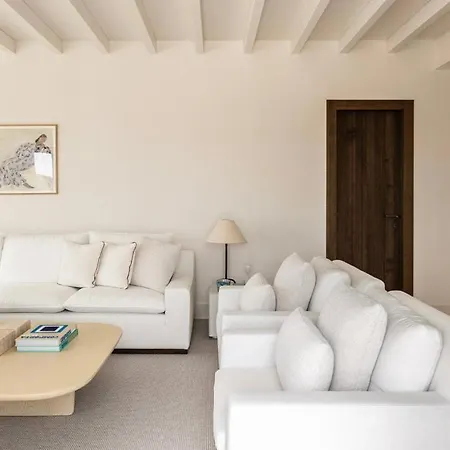 Apartment Spacious With Lovely Mountain And Sea View *