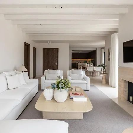 Spacious With Lovely Mountain And Sea View Apartment Hersonissos (Crete)